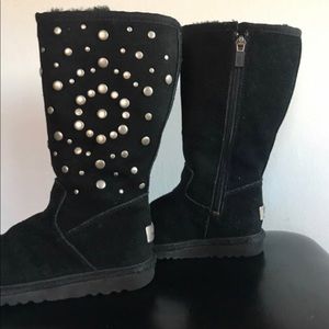 Uggs shearling and suede With Zipper And Studs Girls Size 10